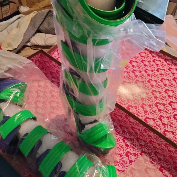 Privileged "Get Hi" strappy heels. - Picture 3 of 4